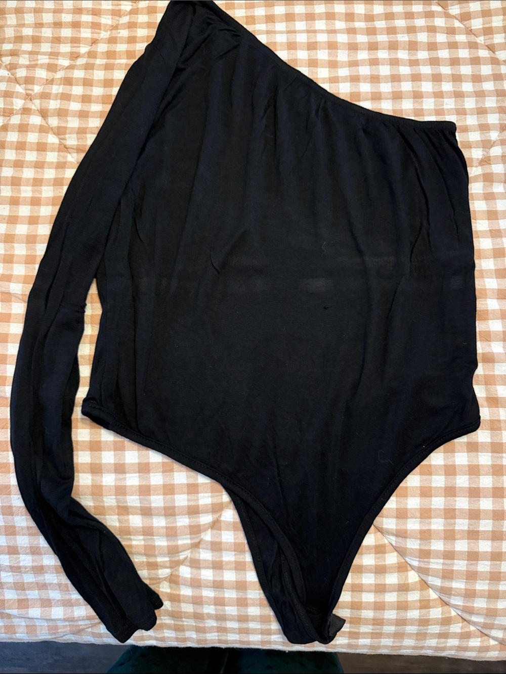 PrettyLittleThing Black One-Shoulder Long Sleeve Bodysuit